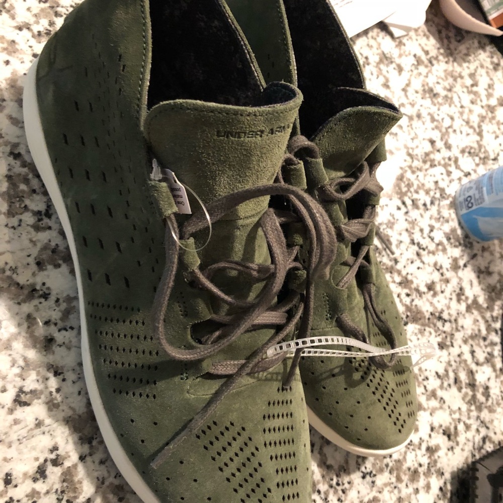 Women’s Under Armour sneakers